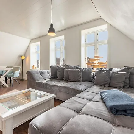Apartmenthaus Theodor Storm - Unter Sternen * Husum (Schleswig-Holstein)